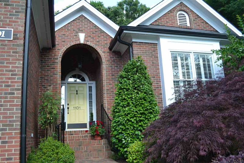 1101 Wedgeland Dr, Raleigh, NC 27615