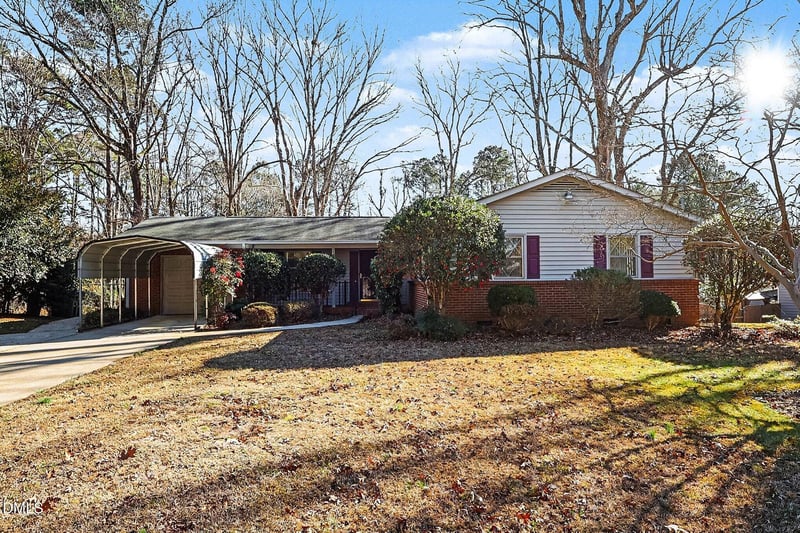 1101 Winwood Dr, Cary, NC 27511