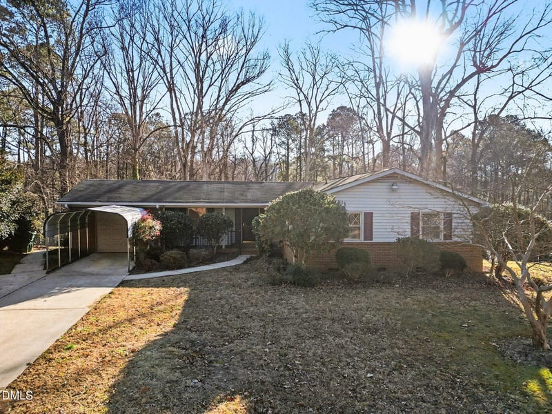 1101 Winwood Dr, Cary, NC 27511