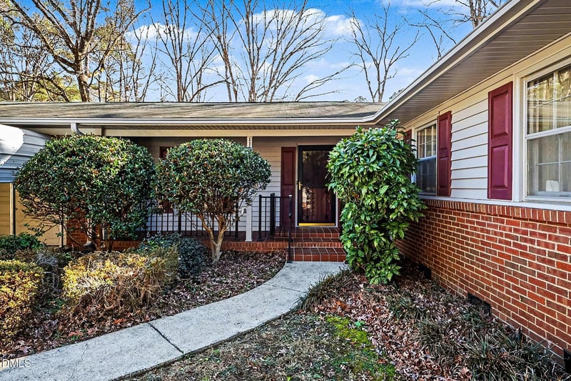 1101 Winwood Dr, Cary, NC 27511