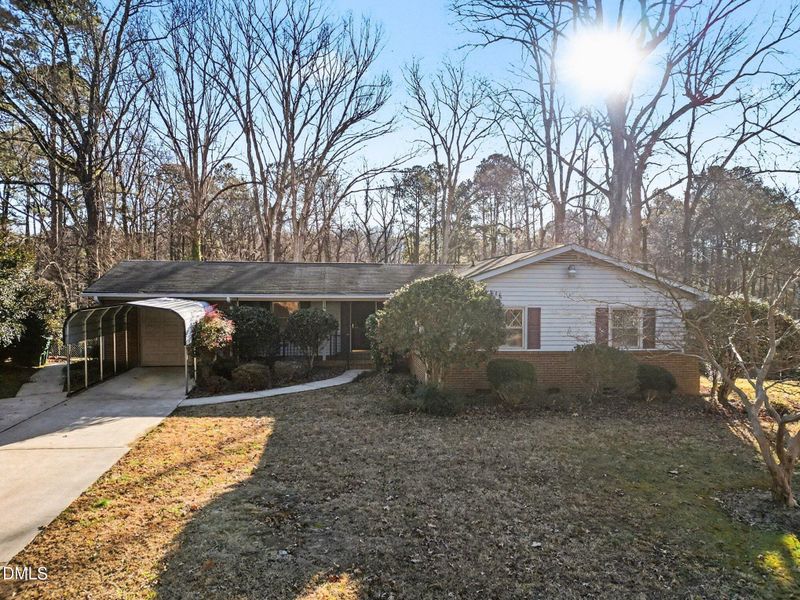 1101 Winwood Dr, Cary, NC 27511