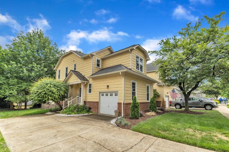 11012 Southwalk Ln, Raleigh, NC 27614