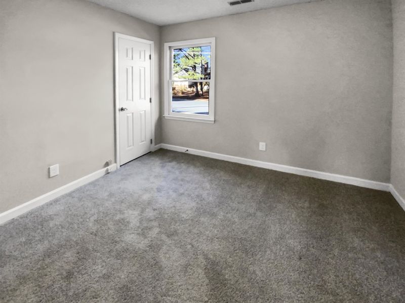 1102 Apache Ln, Apex, NC 27502