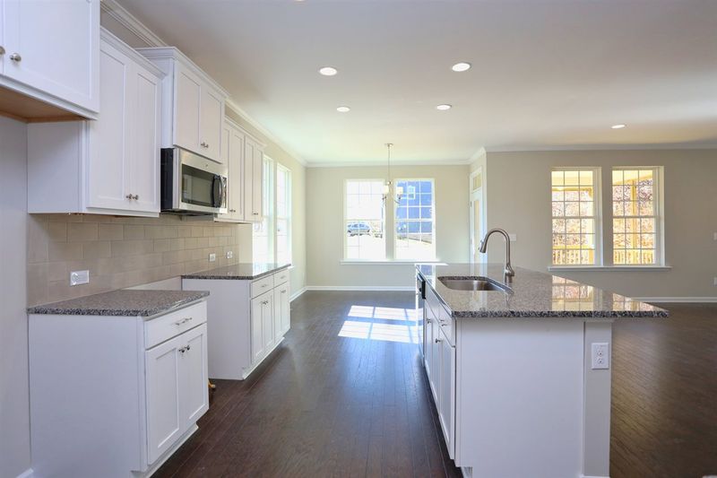 1102 Caspian Dr, Knightdale, NC 27545