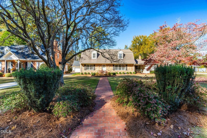 1102 Crescent Dr, Smithfield, NC 27577