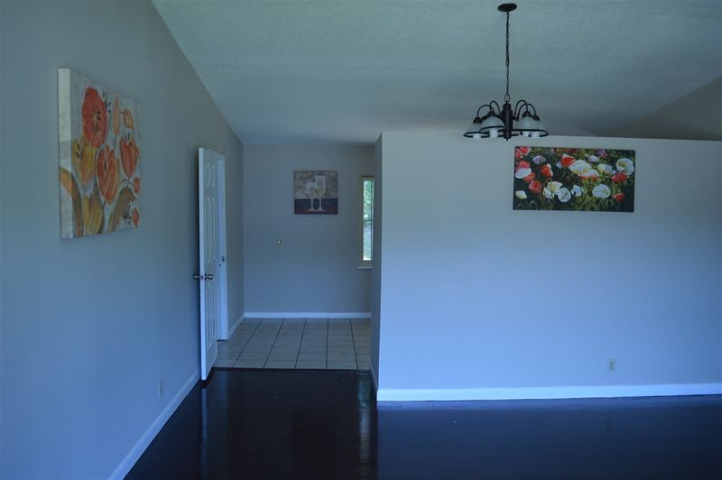 1102 Fiske St, Durham, NC 27703