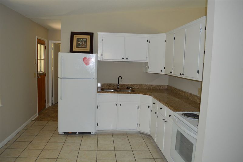 1102 Fiske St, Durham, NC 27703