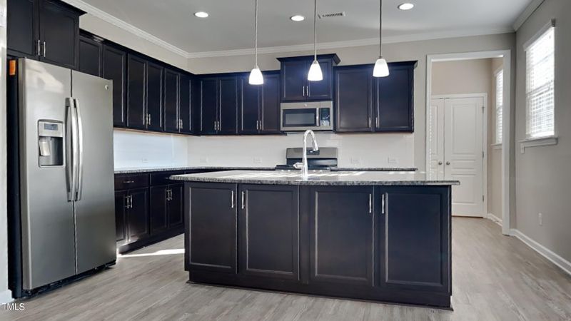 1102 Jamison Pond Dr, Knightdale, NC 27545
