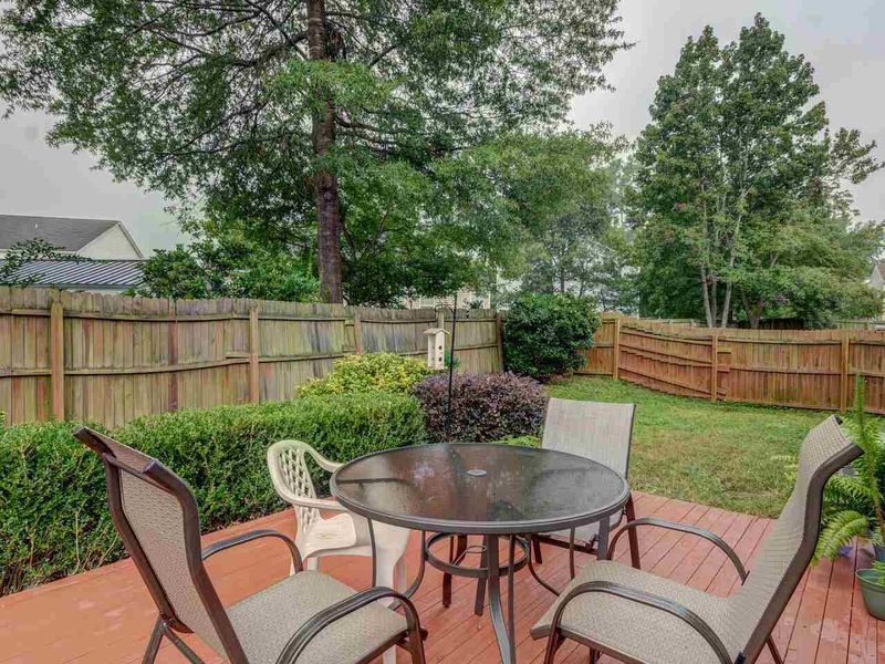 1102 Mallory Ln, Durham, NC 27713