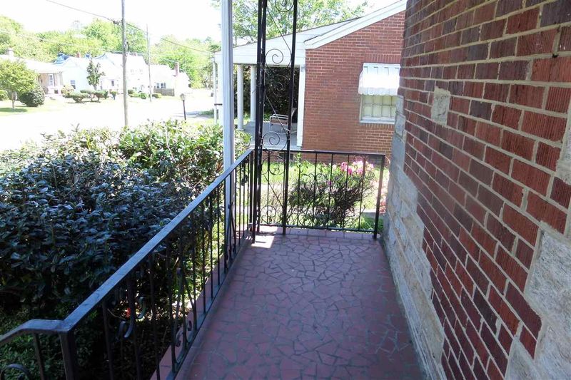 1102 E Martin St E, Raleigh, NC 27610