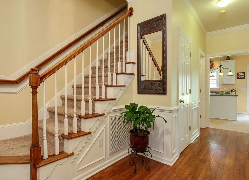1102 Maubrey Ct, Apex, NC 27502