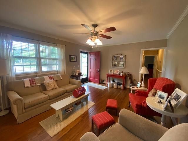 1102 Merry St, Dunn, NC 28334
