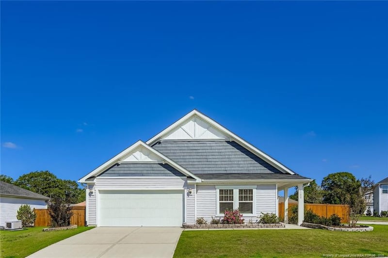 1102 Noor Ln, Fuquay Varina, NC 27526