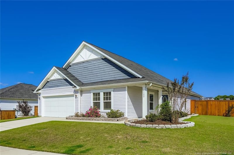 1102 Noor Ln, Fuquay Varina, NC 27526