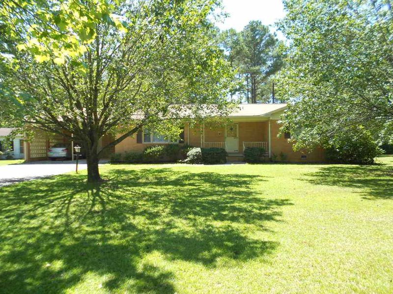 1102 Pendergrass Rd, Sanford, NC 27330