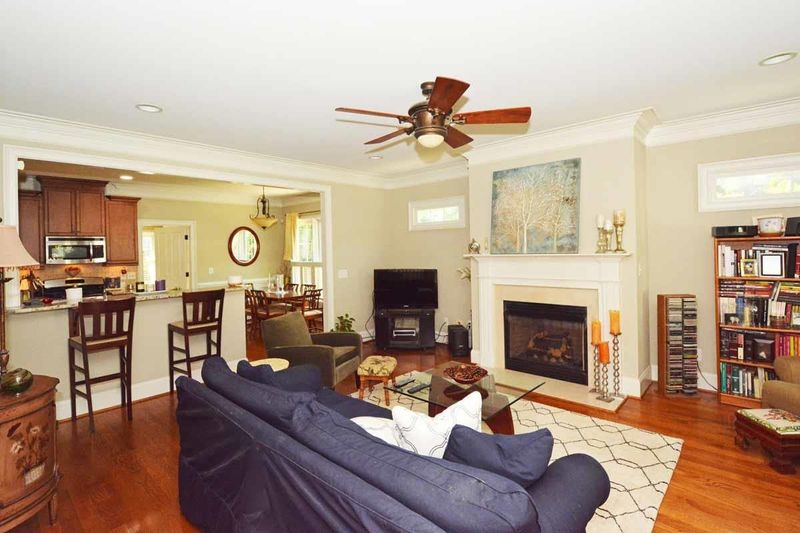 1102 N State St, Raleigh, NC 27604