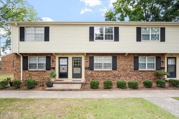 1102 Willow Dr #19, Chapel Hill, NC 27517
