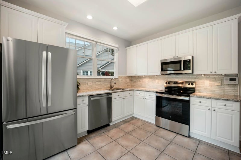 11020 Southwalk Ln, Raleigh, NC 27614