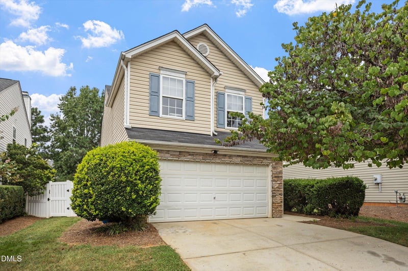 11025 Feather Grass Ln, Raleigh, NC 27613