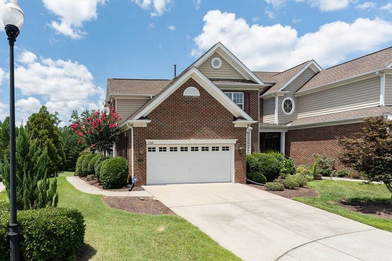 11028 Fair Chase Ct, Raleigh, NC 27617