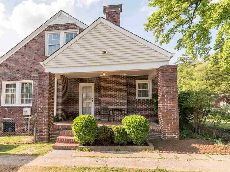 1103 Alma St, Durham, NC 27703