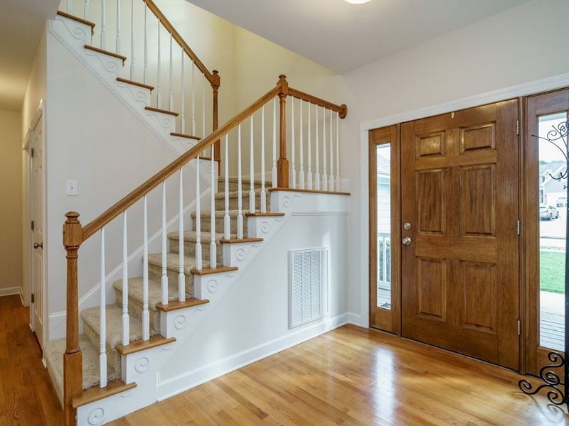 1103 Applethorn Dr, Apex, NC 27502