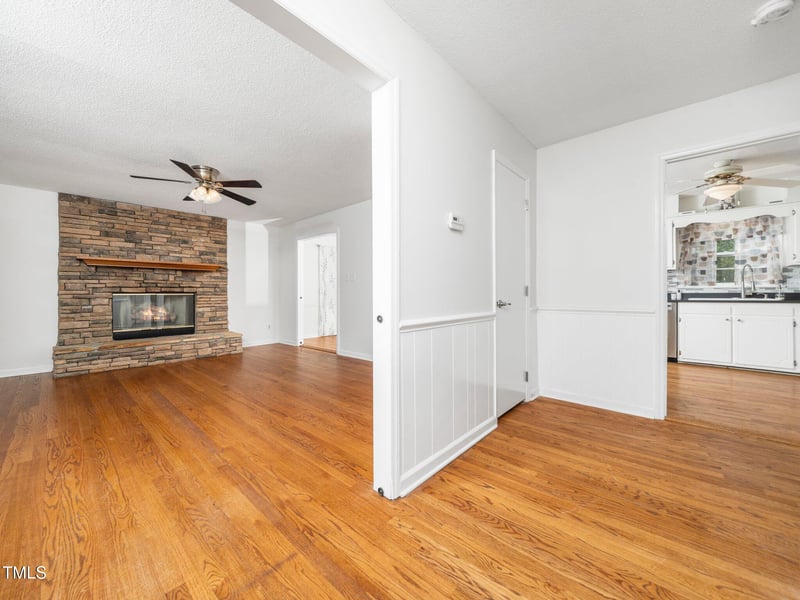 1103 Brucemont Dr, Garner, NC 27529