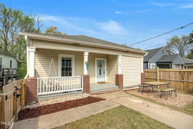 1103 Calvin St, Durham, NC 27701