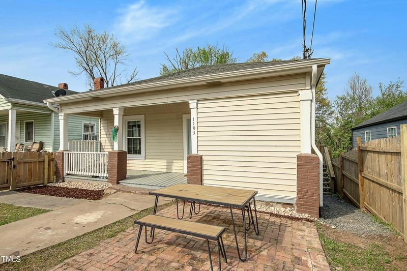1103 Calvin St, Durham, NC 27701