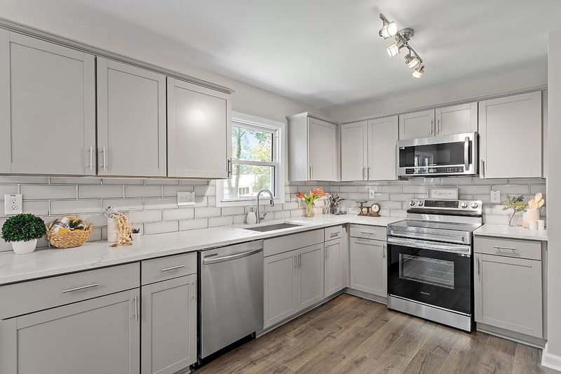 1103 Claymore Dr, Garner, NC 27529