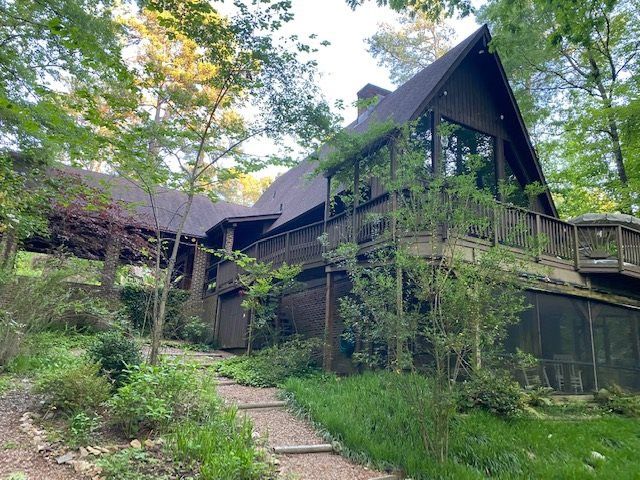 1103 Imperial Rd, Cary, NC 27511