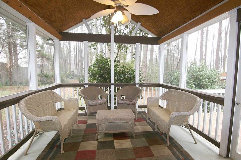 1103 Indian Trl, Apex, NC 27502