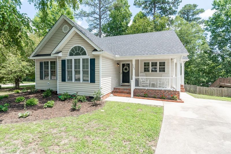 1103 Mango Crest Dr, Knightdale, NC 27545