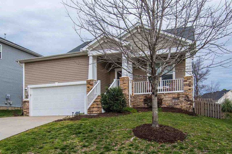 1103 Oak Park Dr, Durham, NC 27703