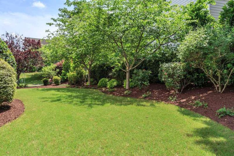 1103 Overcliff Dr, Apex, NC 27502