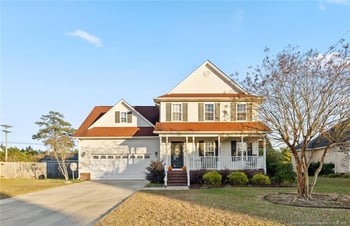 1103 Thistle Gold Dr, Hope Mills, NC 28348