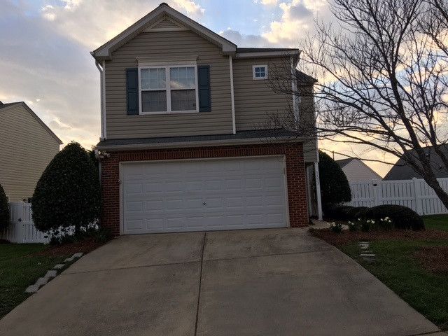 11033 Peacock Moss St, Raleigh, NC 27613