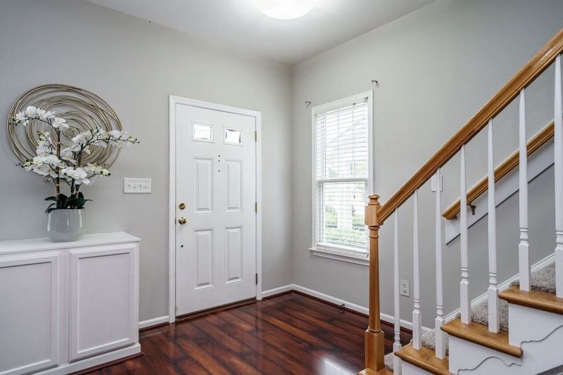 11039 David Stone Dr, Chapel Hill, NC 27517
