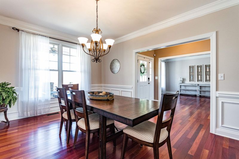 1104 Alden Bridge Dr, Cary, NC 27519