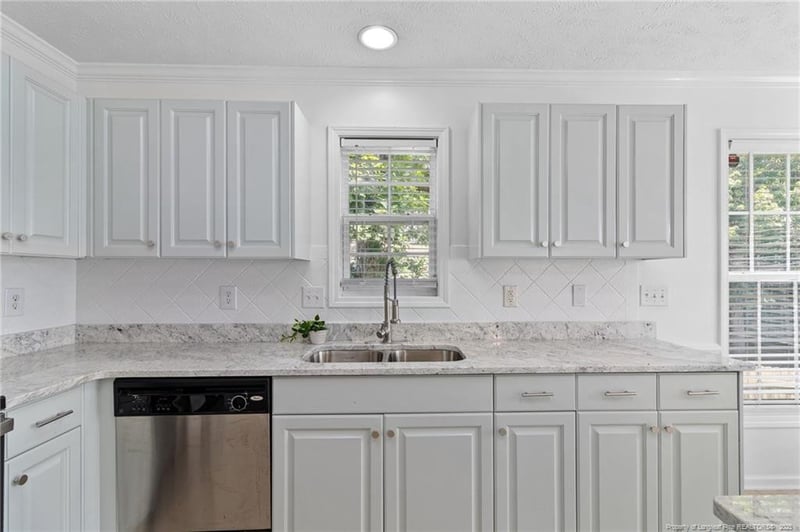 1104 Arailia Dr, Fayetteville, NC 28314