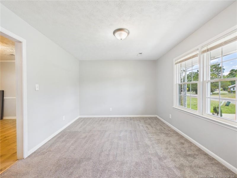 1104 Barwin Dr, Fayetteville, NC 28304