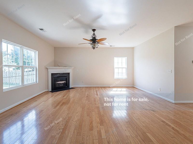 1104 Birkdale Dr, Mebane, NC 27302