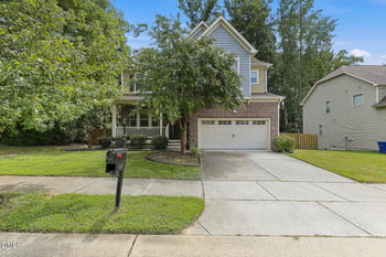 1104 Broadcreek Dr, Fuquay Varina, NC 27526