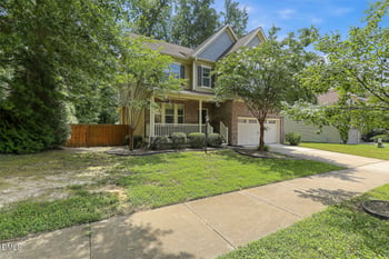 1104 Broadcreek Dr, Fuquay Varina, NC 27526