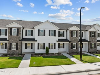 1104 Brookrun Dr, Oxford, NC 27565