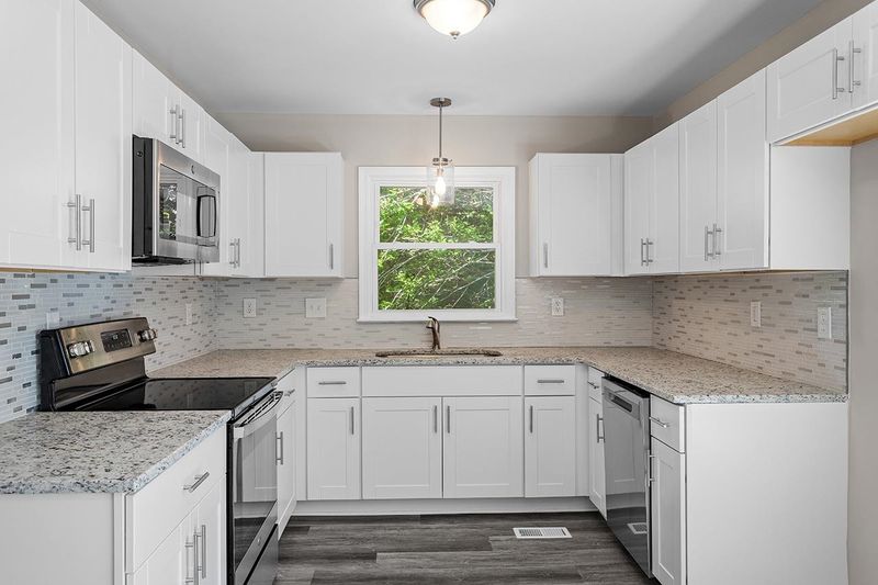 1104 Buckhorn Rd, Garner, NC 27529