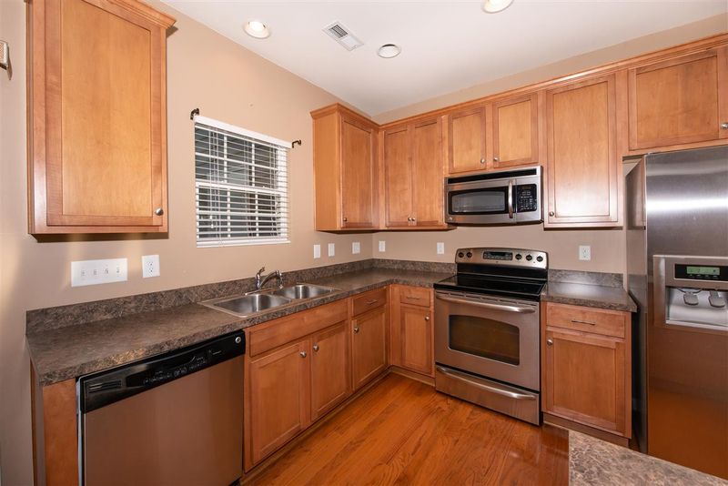 1104 Denmark Manor Dr, Morrisville, NC 27560