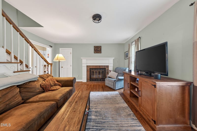 1104 Fallen Oak Dr, Apex, NC 27502