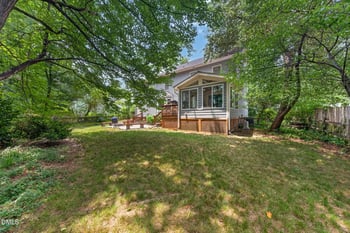 1104 Fallen Oak Dr, Apex, NC 27502