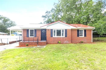 1104 Juniper Dr, Fayetteville, NC 28304